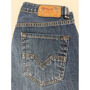 Diesel Industry Mens Straight Leg Jeans Medium Wash Blue Denim Button Fly